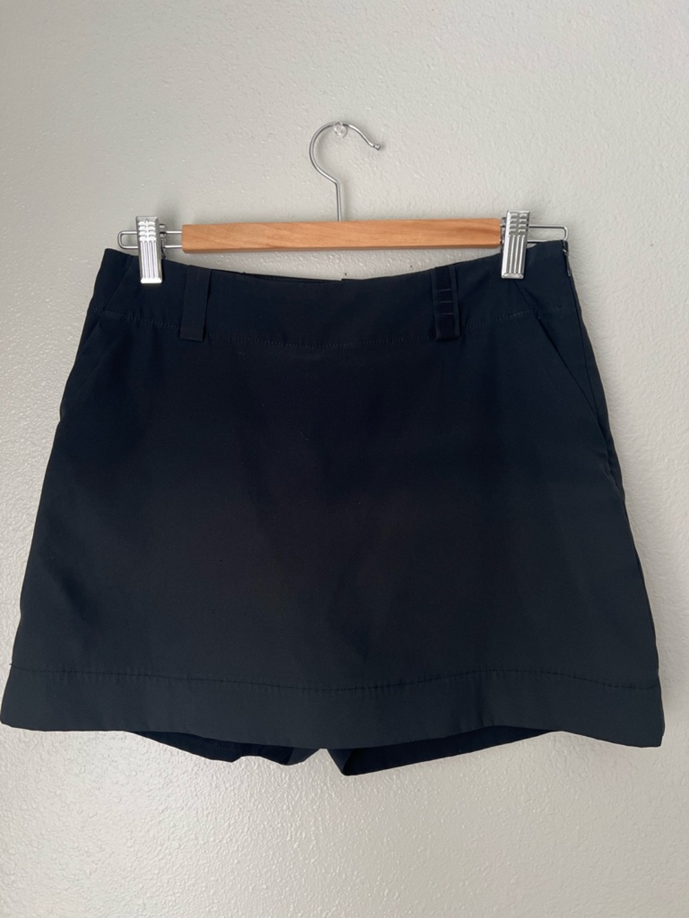 Nike Dri Fit Golf Skirt, built in shorts, Black, 2